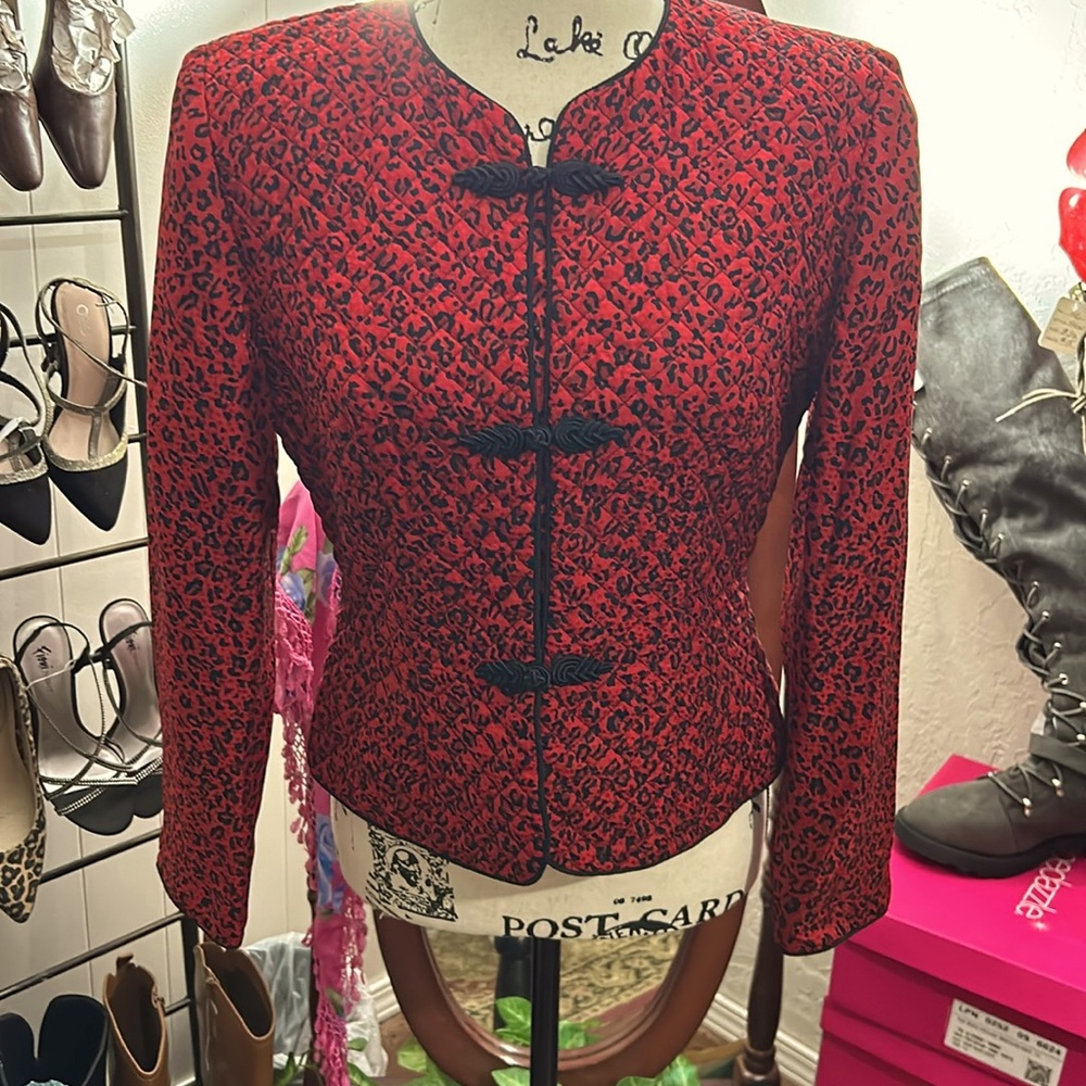Vintage Maggy London 100% Silk Red Padded Shoulder Jacket Size 4